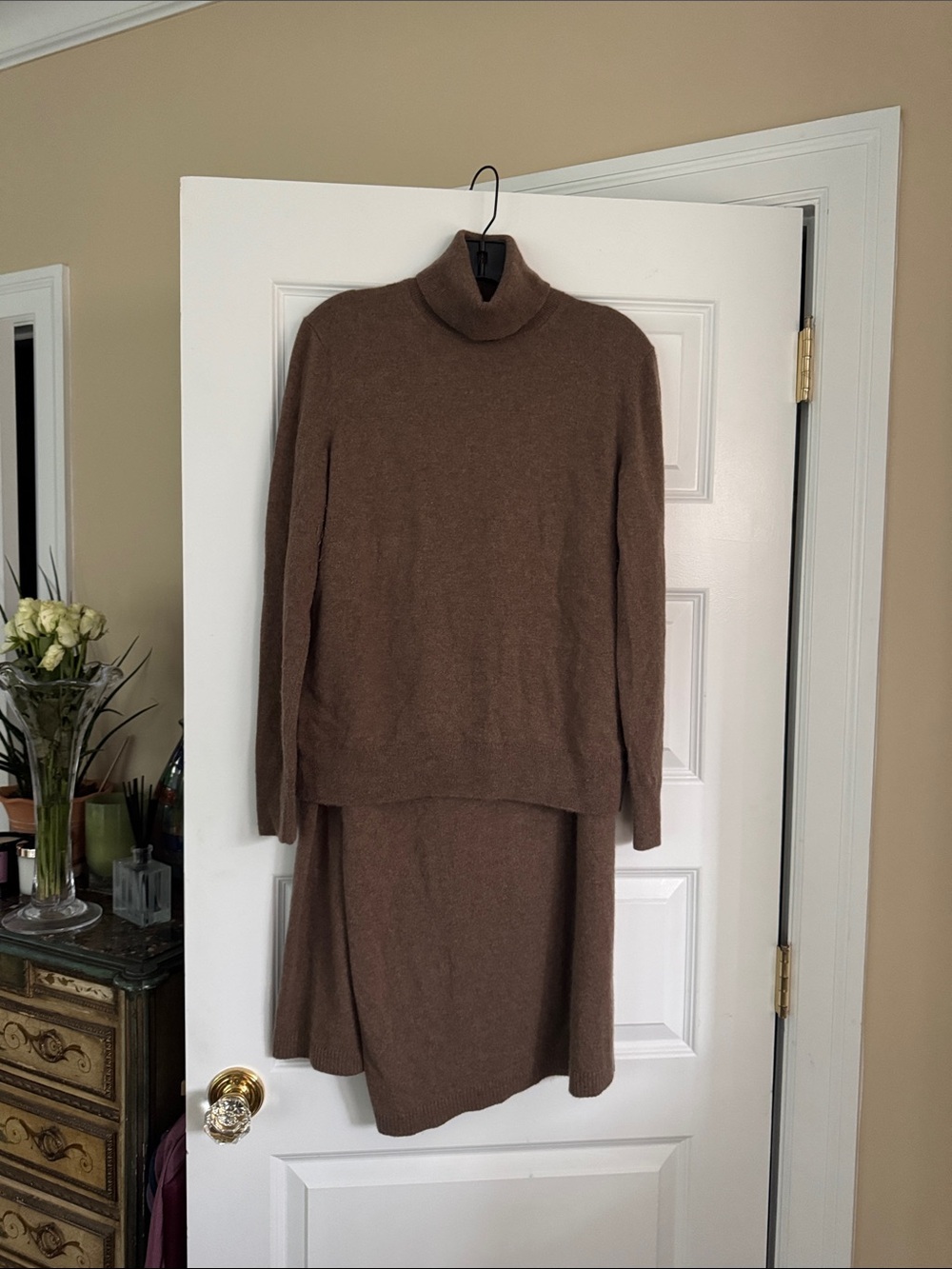 Lafayette CashmereWomen's Brown Turtleneck Sweater -Skirt Classic Relaxed Knit L